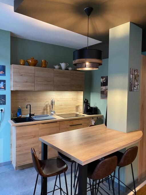 Les Quatre Piliers - 1 Min Palais Jacques Coeur Apartment Bourges Exterior foto